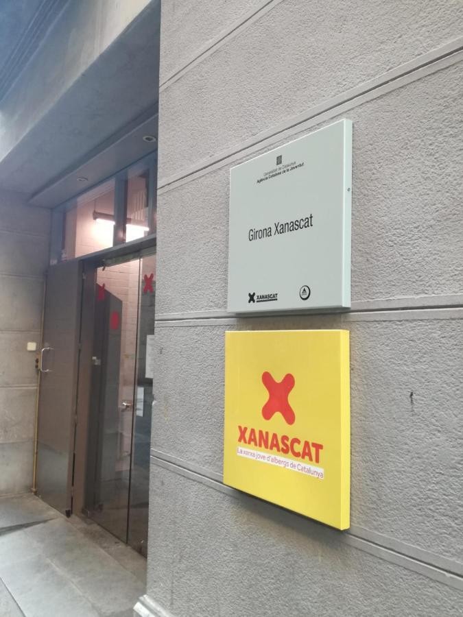Alberg Girona Xanascat 外观 照片