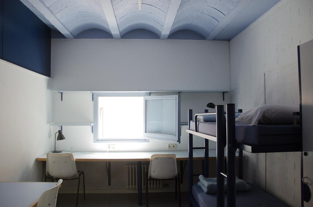 Alberg Girona Xanascat 外观 照片